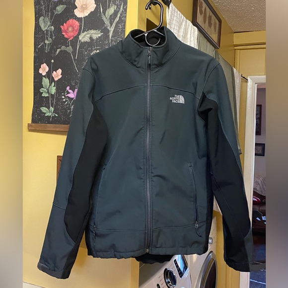 The North Face Men’s Apex Chromium Thermal Jacket - Picture 1 of 3